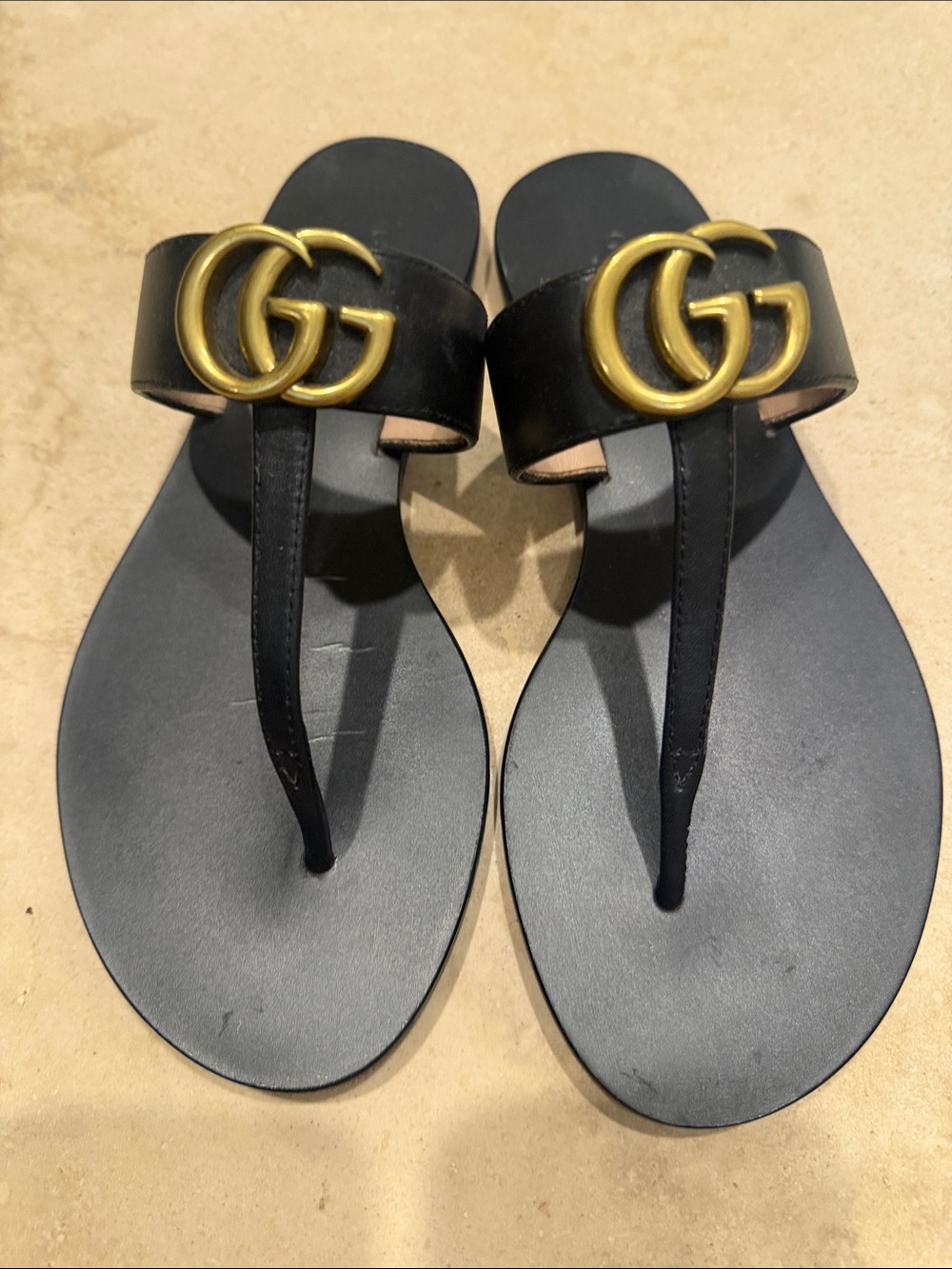 Gucci Black Leather GG Thong Sandals with Gold Double G